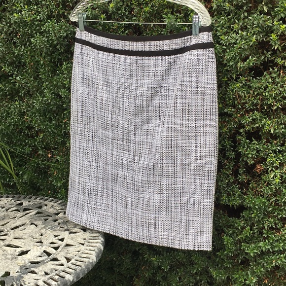 Calvin Klein Dresses & Skirts - Tweed skirt
